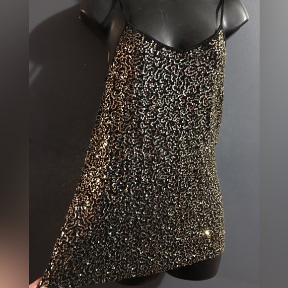 Beautiful Sequin top with adjustable spaghetti straps. - Picture 10 of 16